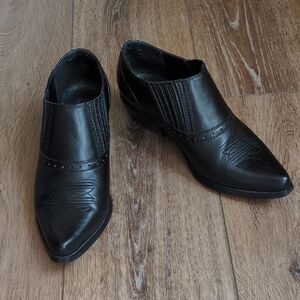 DINGO Black Leather Ankle Boots - Cowboy Line Dance Motorcycle Biker Booties 6.5